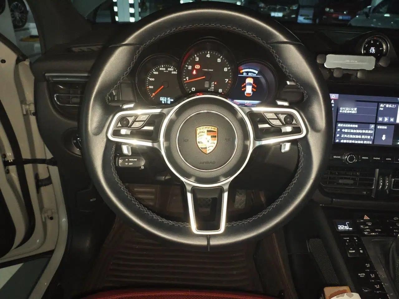Porsche Macan 2021 Macan 2.0T — миниатюра 10