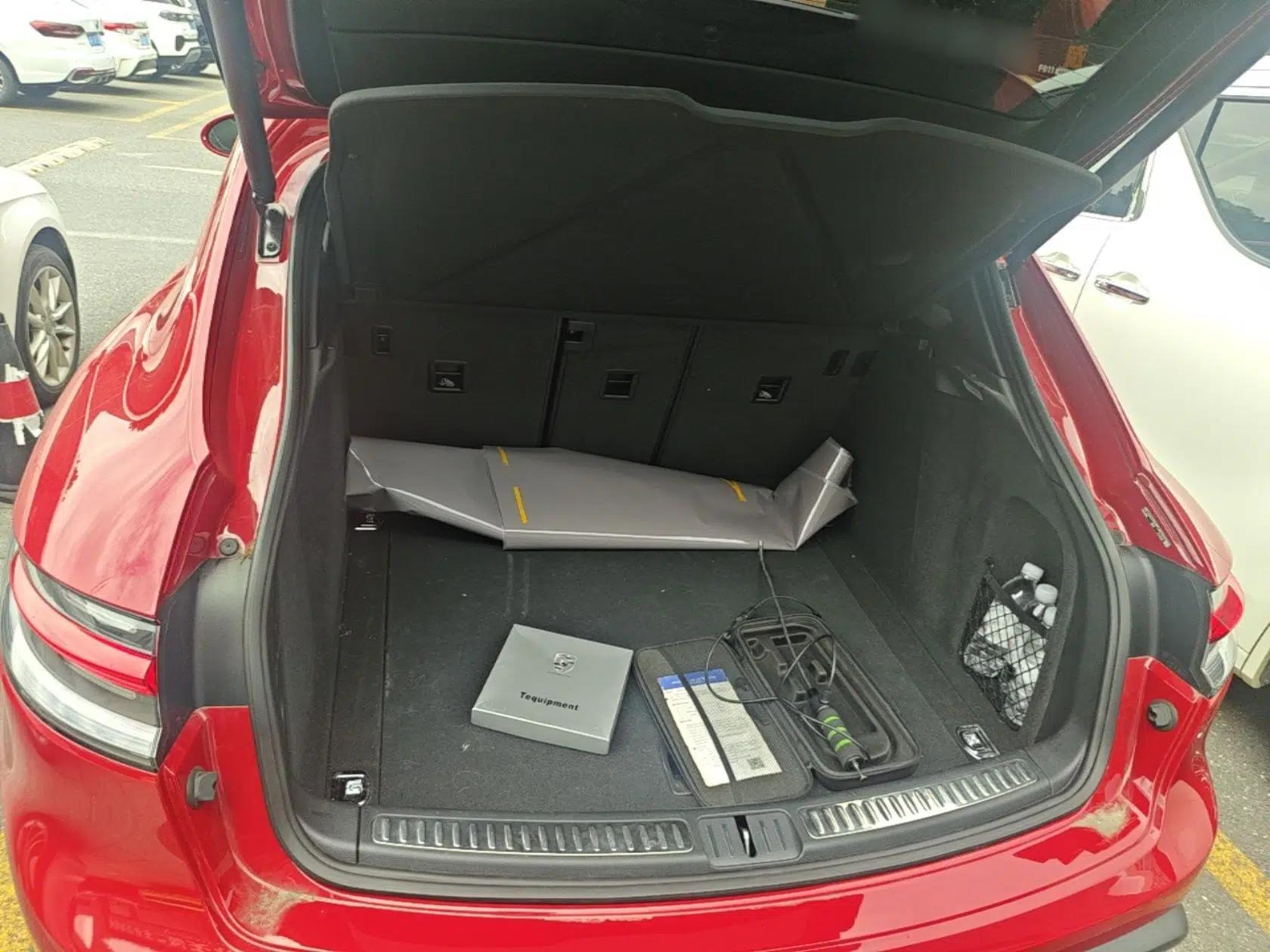 Porsche Macan 2023 Macan 2.0T — миниатюра 27