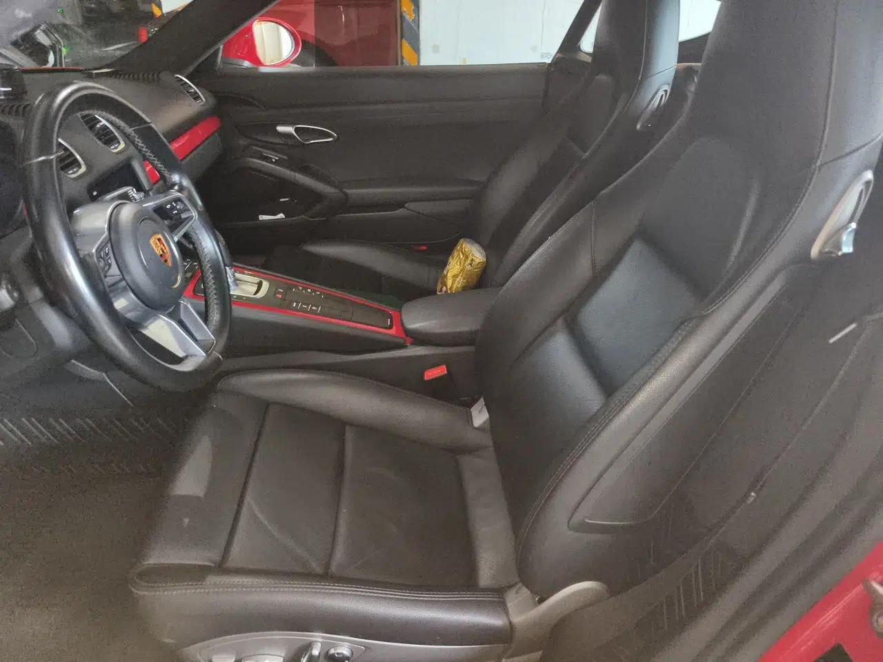 Porsche 718 2018 Cayman 2.0T — миниатюра 15