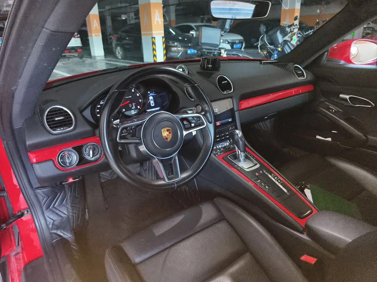 Porsche 718 2018 Cayman 2.0T — миниатюра 9