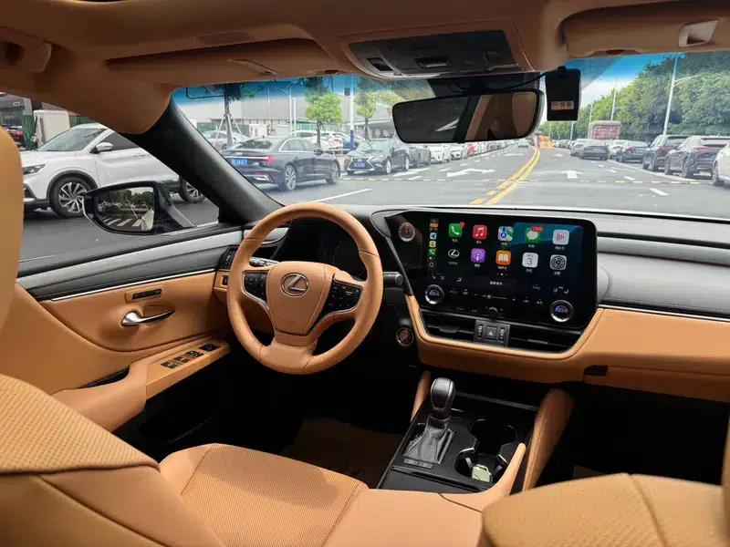 Lexus ES 2025 200 Premium Edition — миниатюра 12