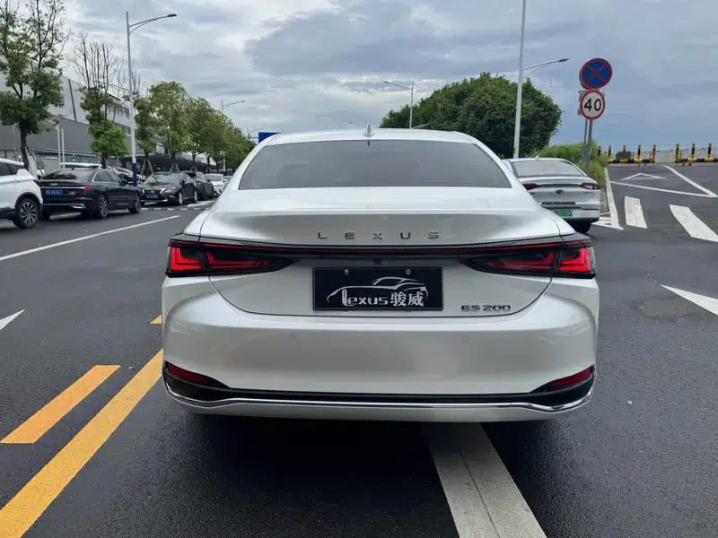 Lexus ES 2025 200 Premium Edition — миниатюра 6