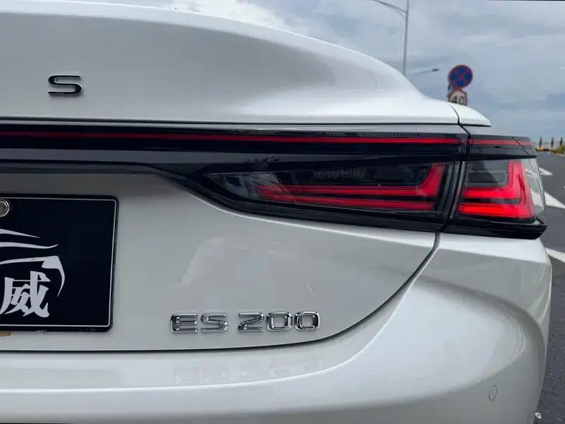 Lexus ES 2025 200 Premium Edition — миниатюра 8