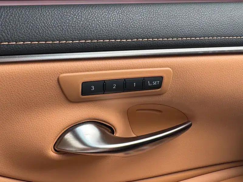 Lexus ES 2025 200 Premium Edition — миниатюра 10