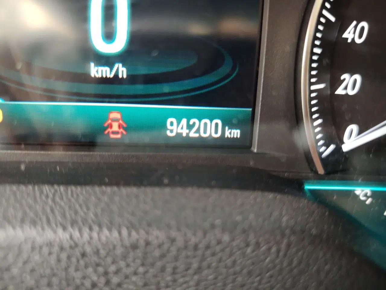 Buick Excelle GX 2018 18T Automatic Elite Model — миниатюра 12