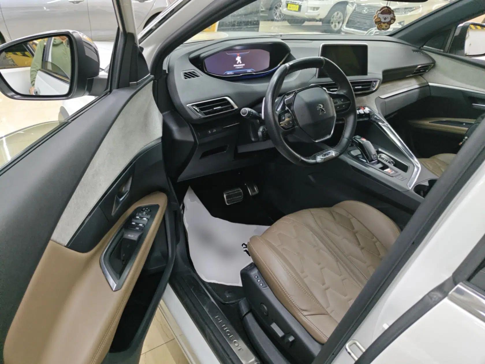 Peugeot 5008 2017 380THP 7-Seater Luxury GT Edition — миниатюра 18