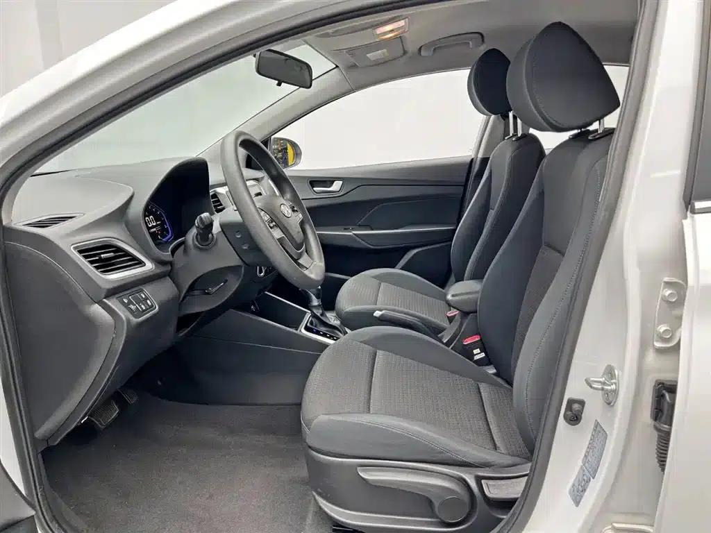 2020 Hyundai Verna 1.4L CVT GLS Cool Edition — миниатюра 15