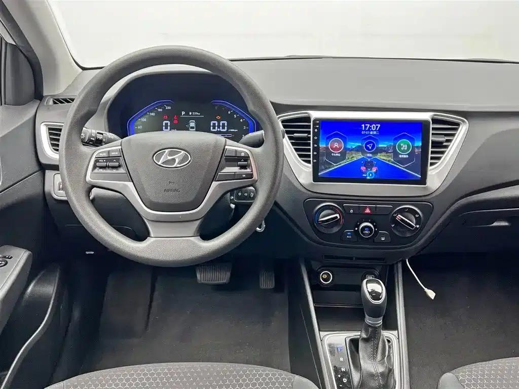 2020 Hyundai Verna 1.4L CVT GLS Cool Edition — миниатюра 19