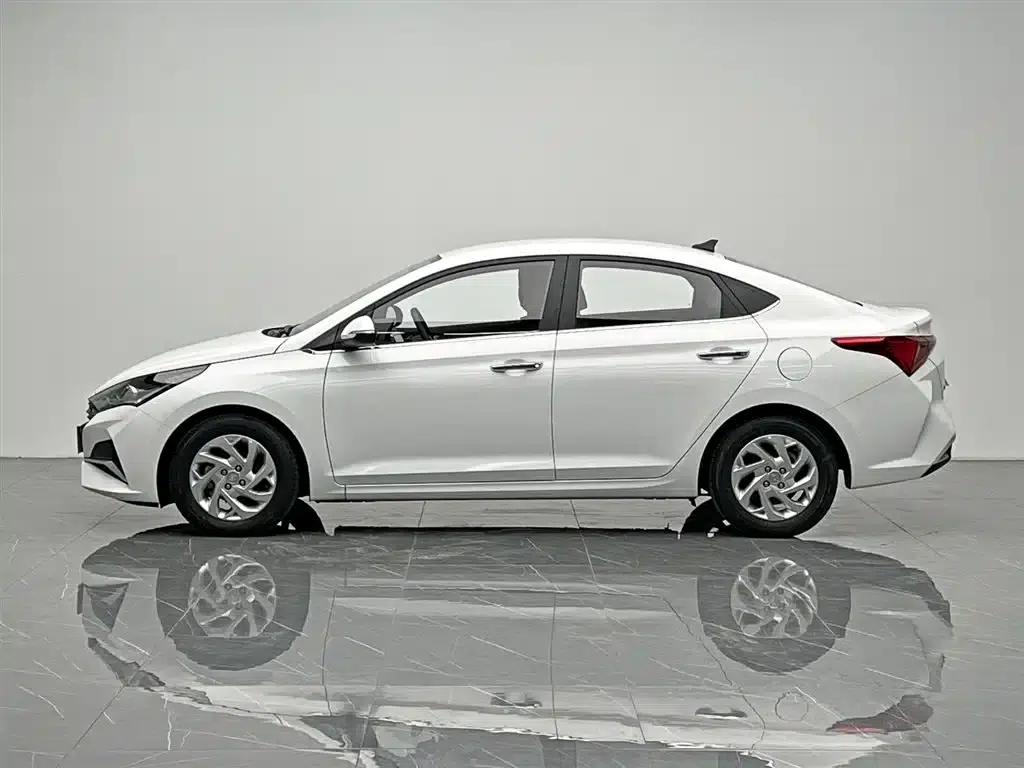 2020 Hyundai Verna 1.4L CVT GLS Cool Edition — миниатюра 3
