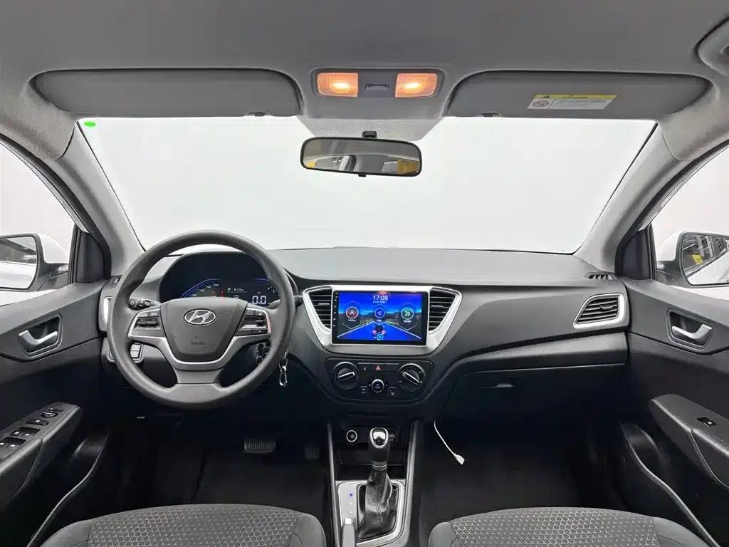 2020 Hyundai Verna 1.4L CVT GLS Cool Edition — миниатюра 22