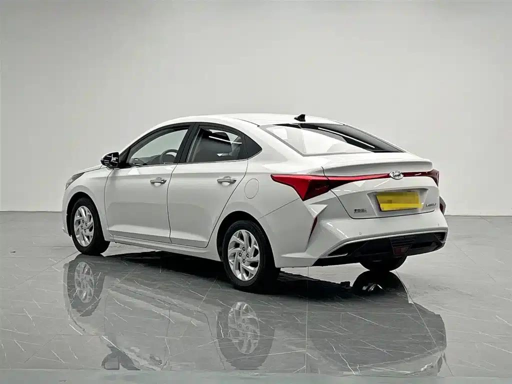 2020 Hyundai Verna 1.4L CVT GLS Cool Edition — миниатюра 4