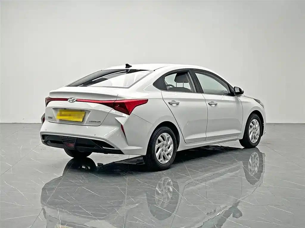 2020 Hyundai Verna 1.4L CVT GLS Cool Edition — миниатюра 6