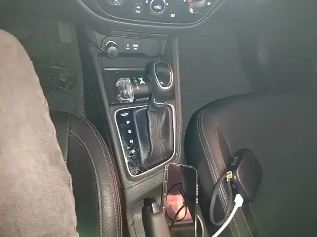 2016 Hyundai Verna 1.4L Automatic GLS (Cool Edition) — миниатюра 14