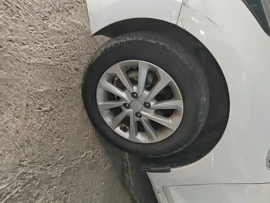 2016 Hyundai Verna 1.4L Automatic GLS (Cool Edition) — миниатюра 23