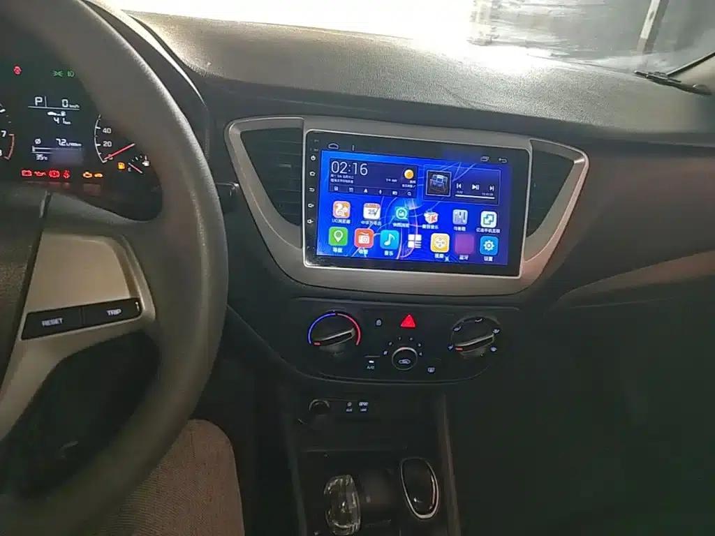 2016 Hyundai Verna 1.4L Automatic GLS (Cool Edition) — миниатюра 10