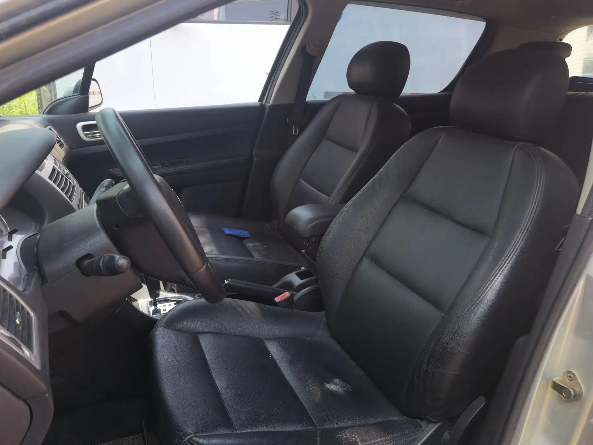 Peugeot 307 2012 Hatchback 1.6L Automatic Comfort Edition — миниатюра 15