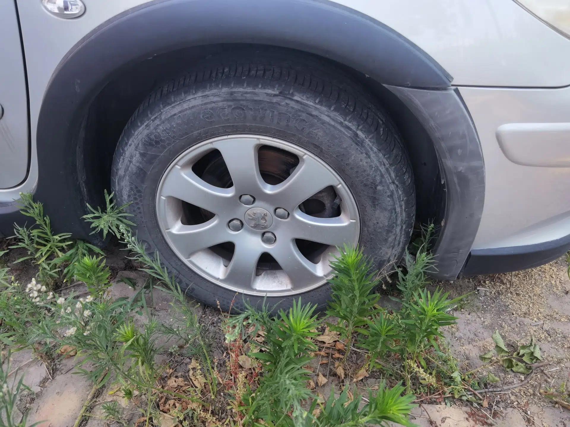 Peugeot 307 2012 Hatchback 1.6L Automatic Comfort Edition — миниатюра 8