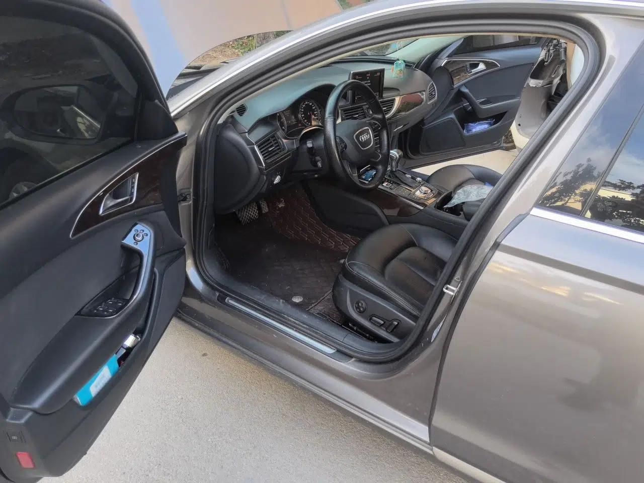 Audi A6L 2015 TFSI Millionth Anniversary Intelligent Model — миниатюра 16