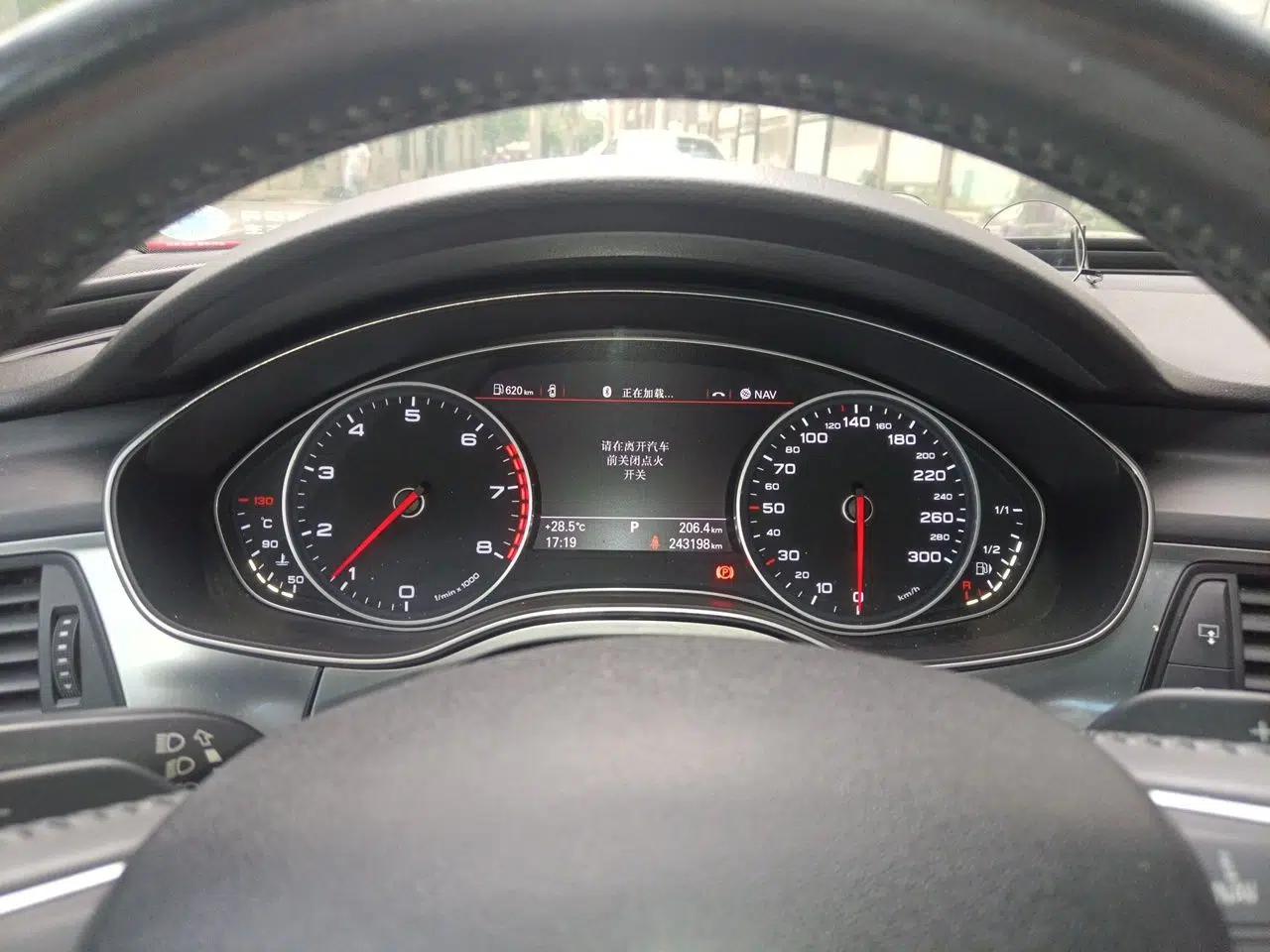 Audi A6L 2015 30 FSI Millionth Anniversary Comfort Model — миниатюра 11