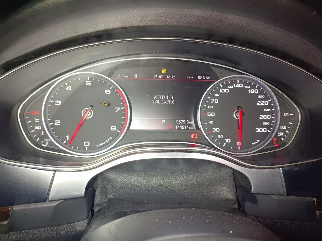 Audi A6L 2012 TFSI Comfort Model — миниатюра 11