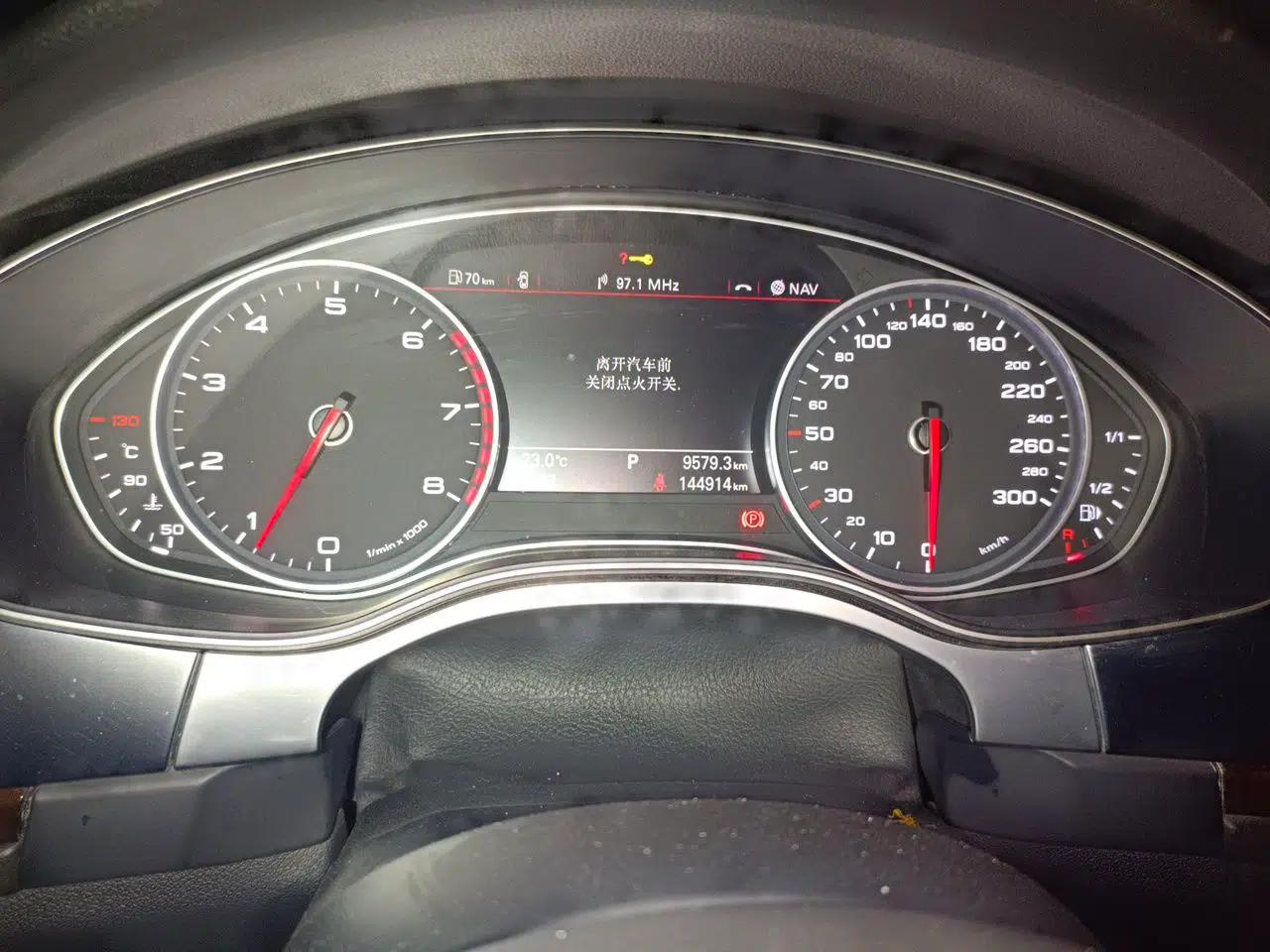 Audi A6L 2012 TFSI Comfort Model — миниатюра 12