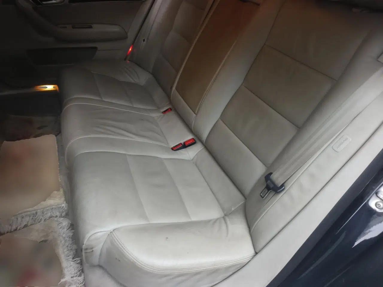 Audi A6L 2010 2.8 FSI Comfort Model — миниатюра 17