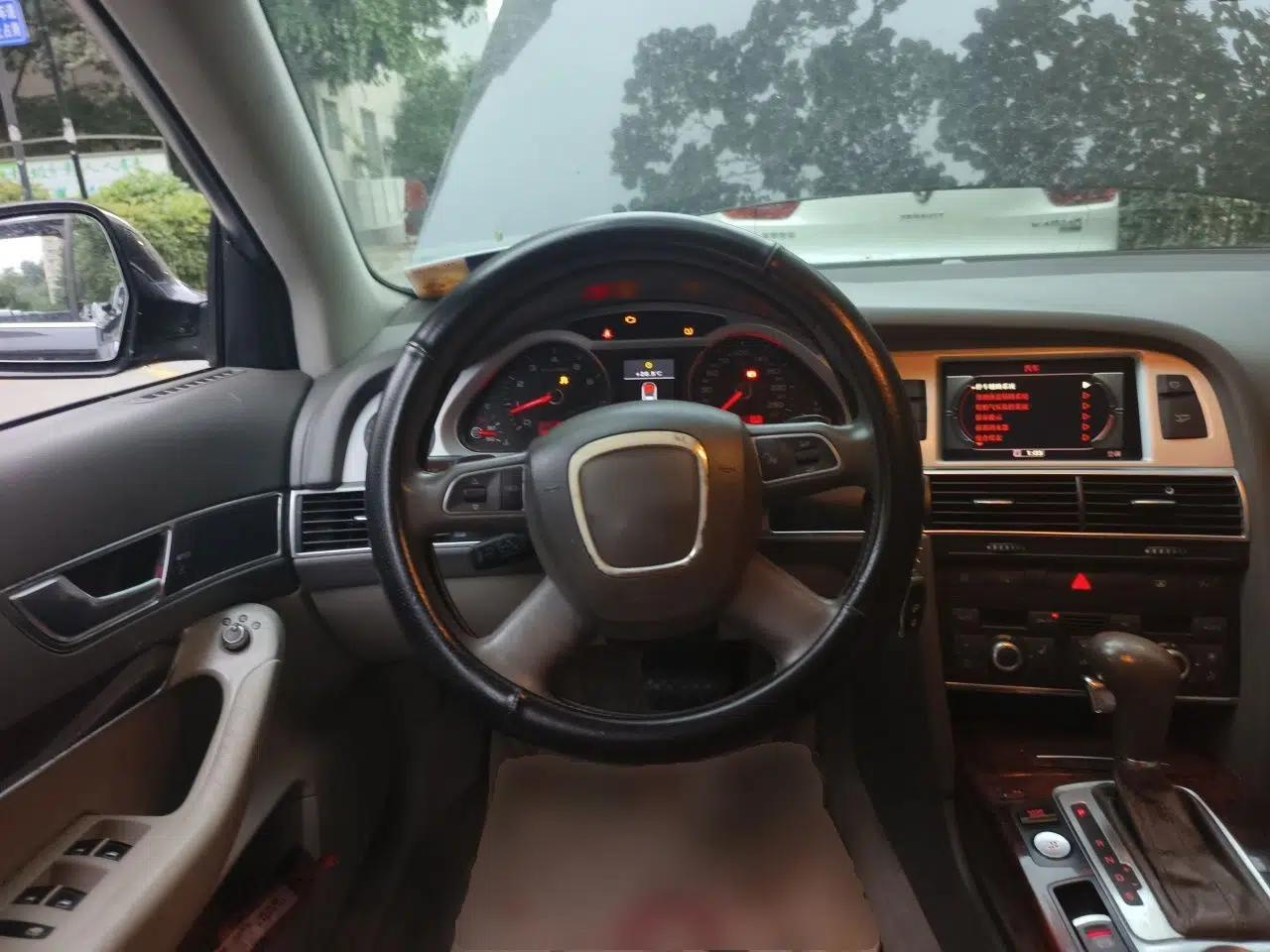 Audi A6L 2010 2.8 FSI Comfort Model — миниатюра 10