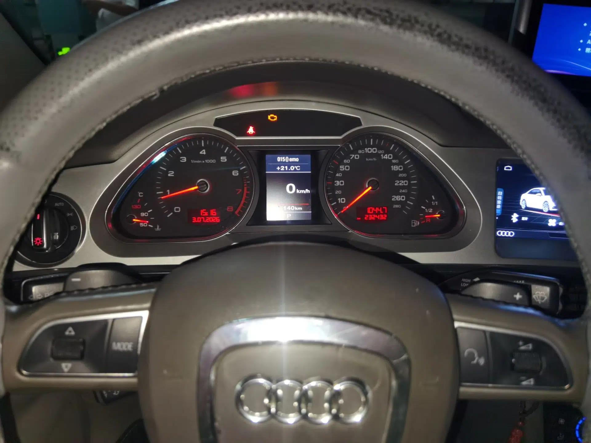 Audi A6L 2011 2.0 TFSI automatic Comfort trim — миниатюра 11