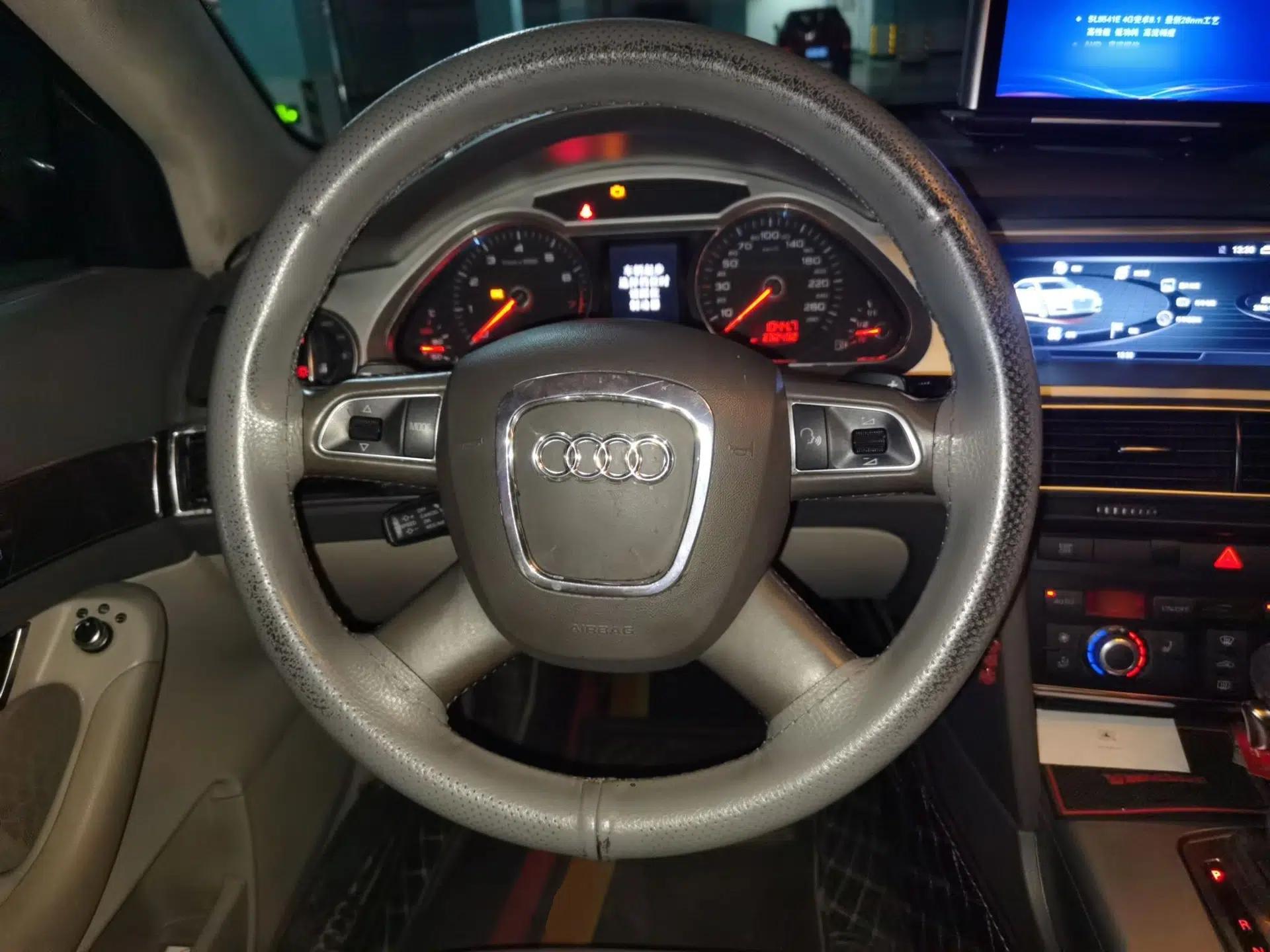 Audi A6L 2011 2.0 TFSI automatic Comfort trim — миниатюра 10