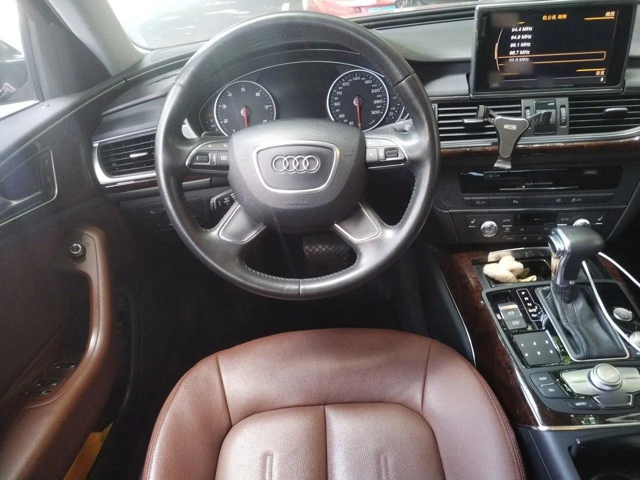 Audi A6L 2012 30 FSI Comfort Model — миниатюра 10