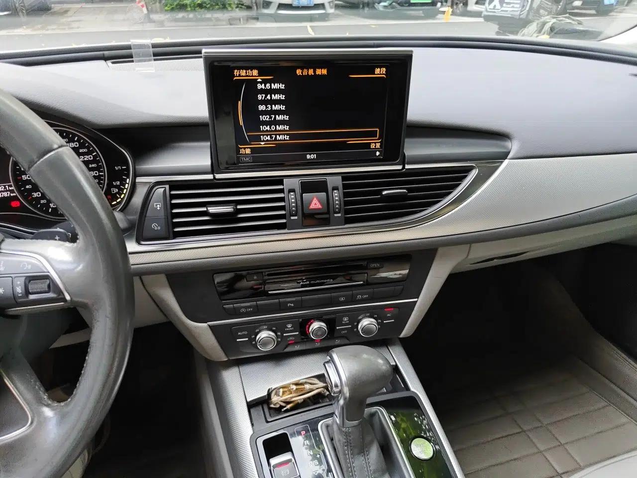 Audi A6L 2012 TFSI Standard Model — миниатюра 13