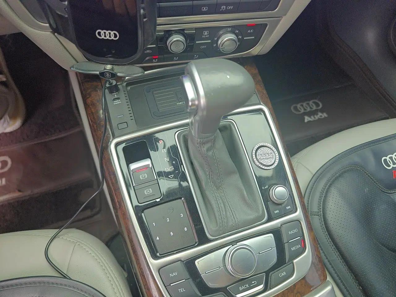 Audi A6L 2015 TFSI Millionth Anniversary Intelligent Model — миниатюра 14