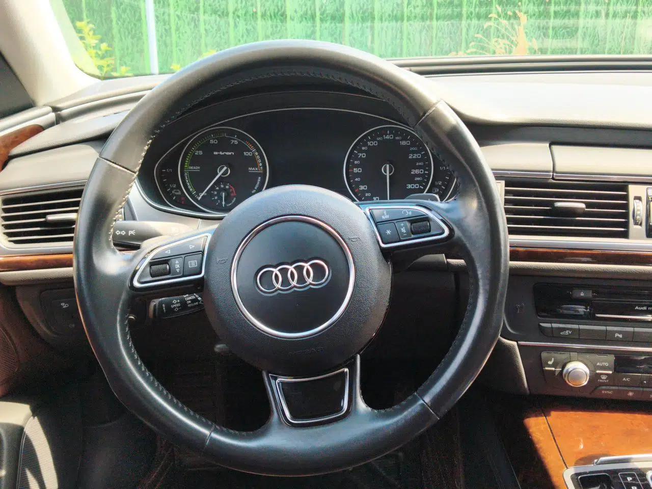 Audi A6L New Energy 2018 40 e-tron — миниатюра 10