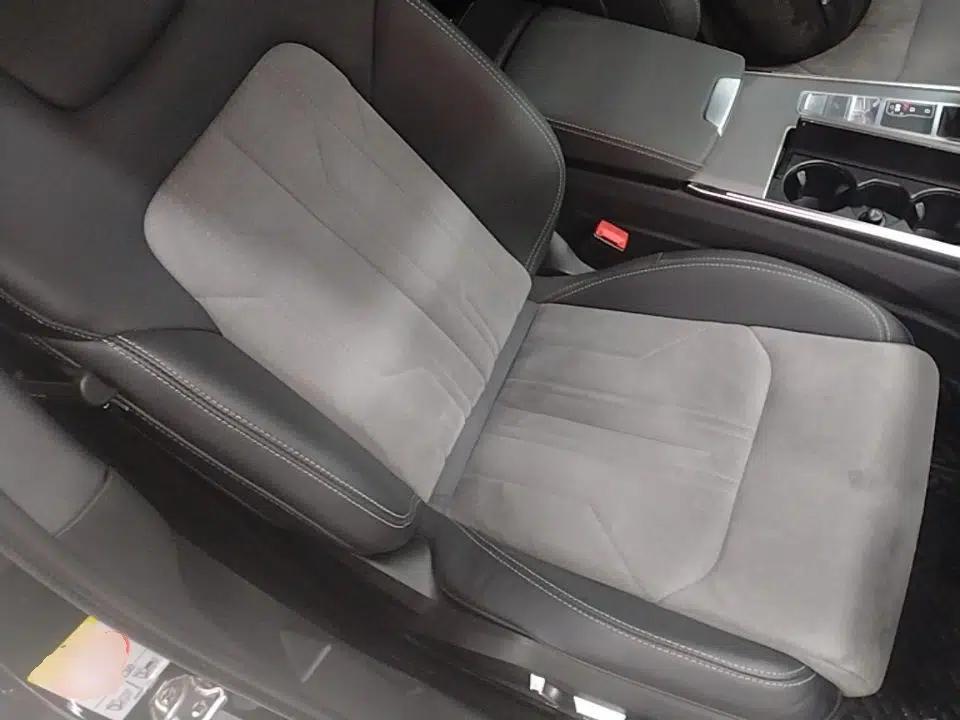 Audi A6L 2023 40 TFSI Luxury Dynamic Model — миниатюра 19