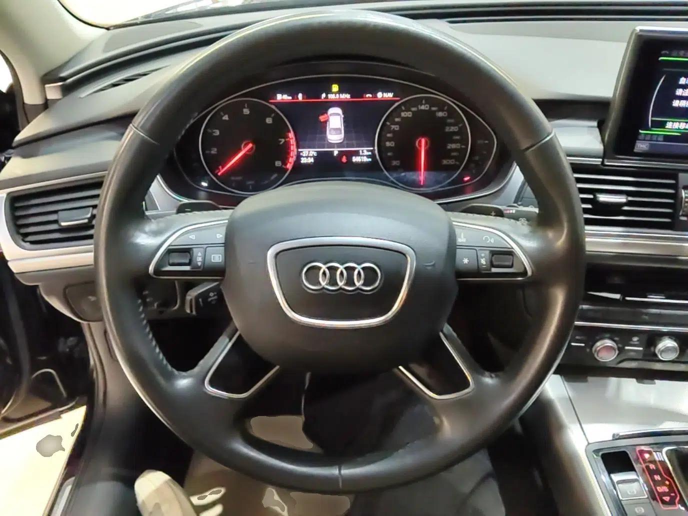 Audi A6L 2018 30th Anniversary Edition 35 TFSI Fashion Model — миниатюра 13
