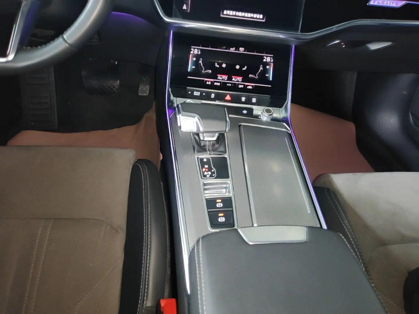 Audi A6L New Energy 2020 55 TFSI e quattro — миниатюра 16