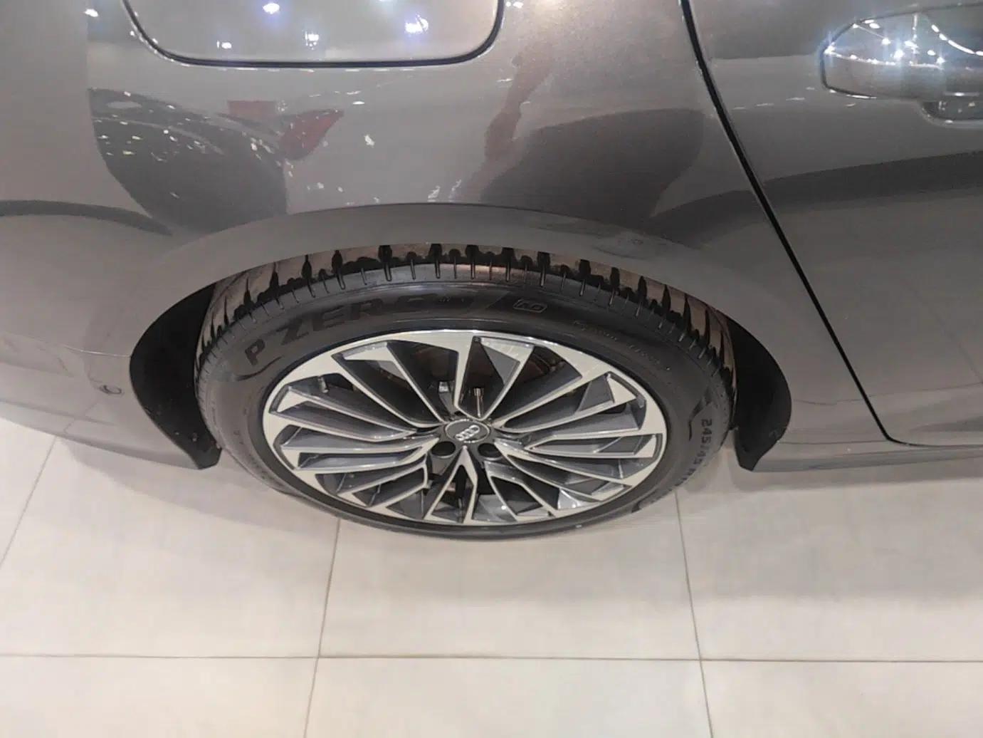 Audi A6L New Energy 2020 55 TFSI e quattro — миниатюра 11