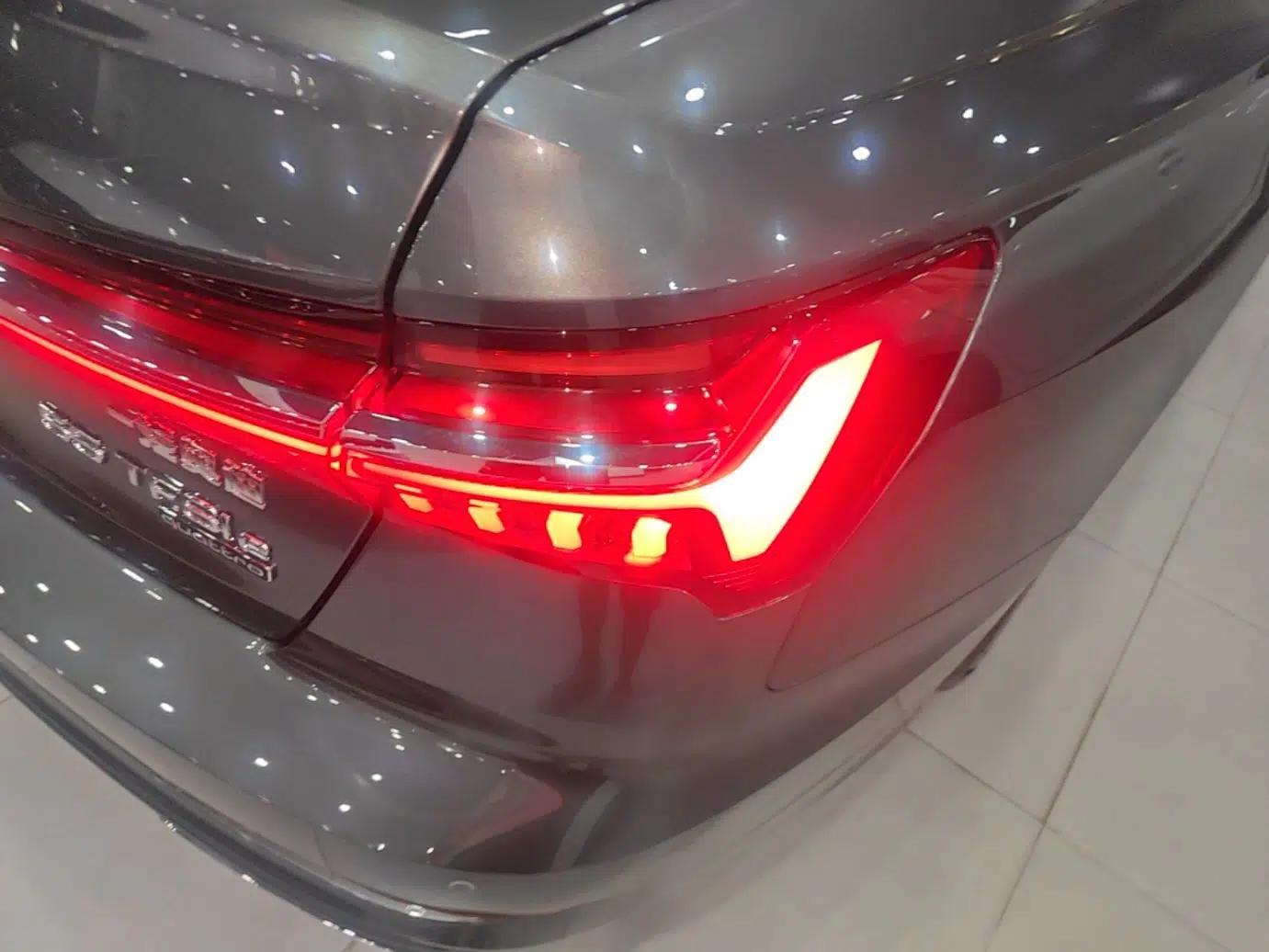 Audi A6L New Energy 2020 55 TFSI e quattro — миниатюра 9