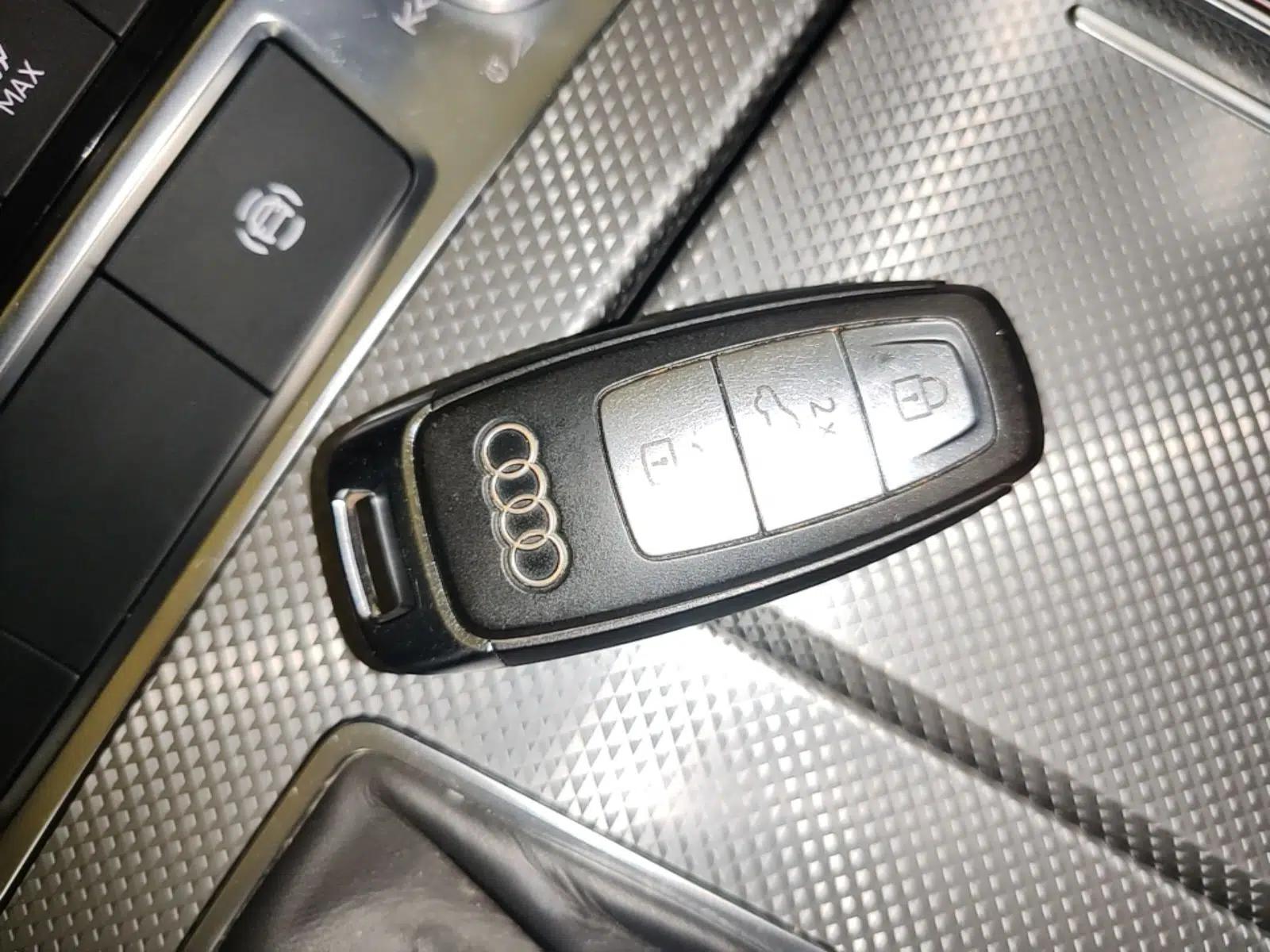 Audi A6L New Energy 2020 55 TFSI e quattro — миниатюра 28