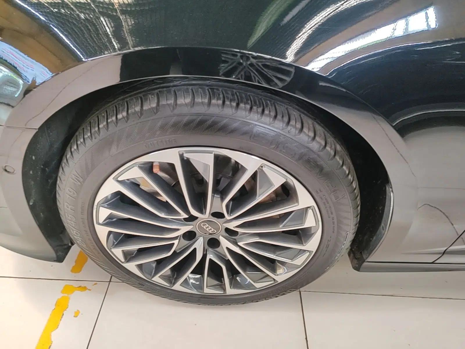 Audi A6L New Energy 2022 55 TFSI e quattro — миниатюра 10