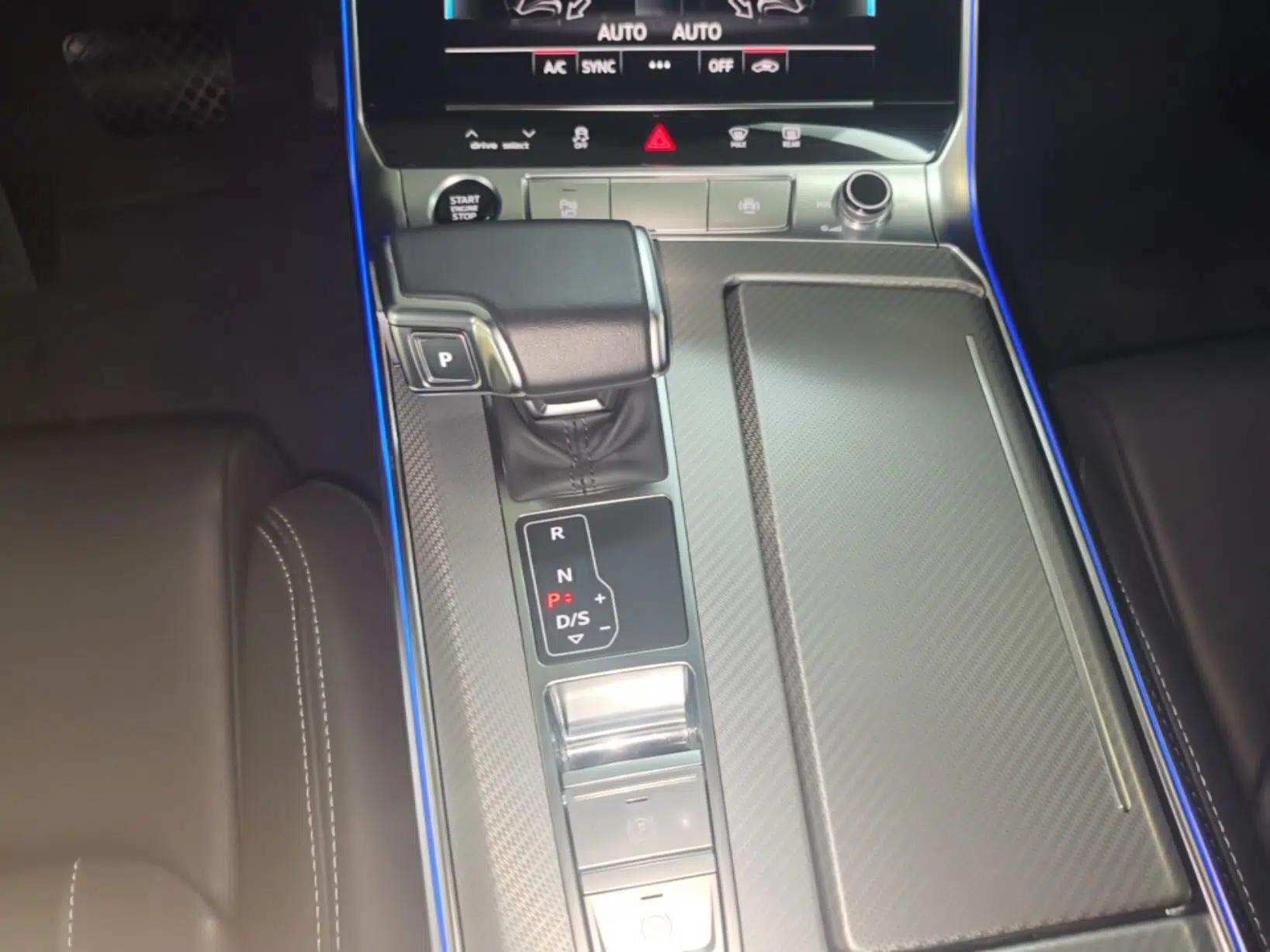 Audi A6L 2023 Revised 40 TFSI Luxury Prestige Edition — миниатюра 16