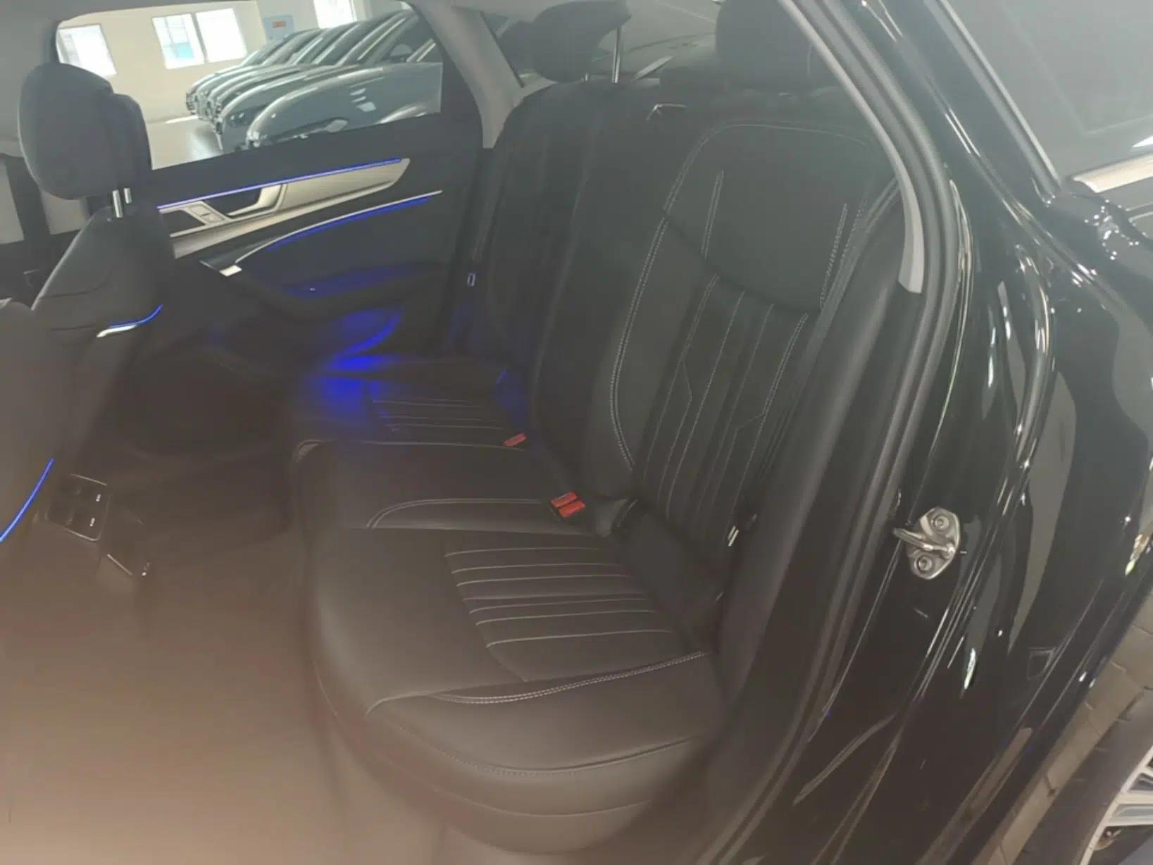 Audi A6L 2023 Revised 40 TFSI Luxury Prestige Edition — миниатюра 20