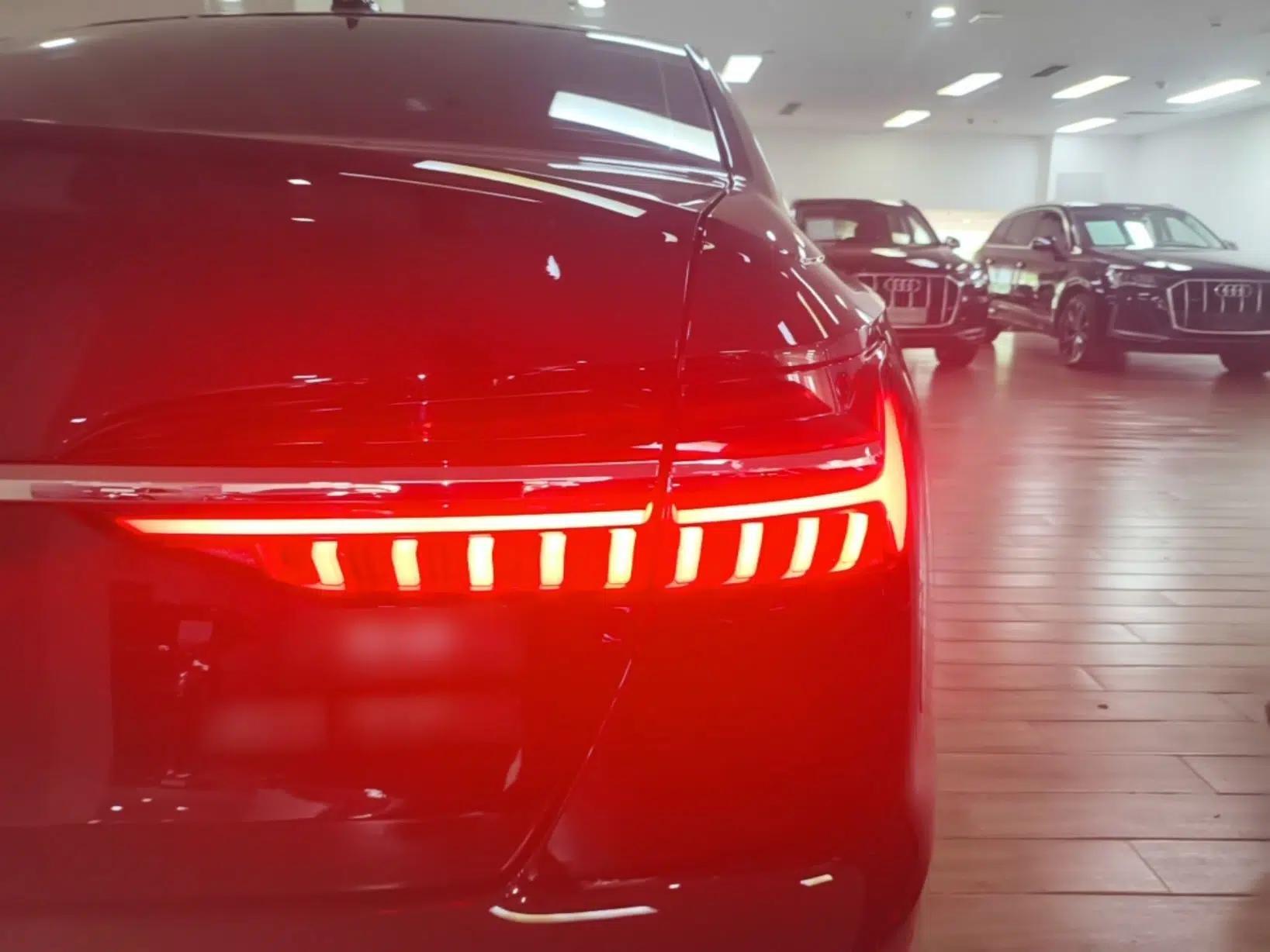 Audi A6L 2023 Revised 40 TFSI Luxury Prestige Edition — миниатюра 9
