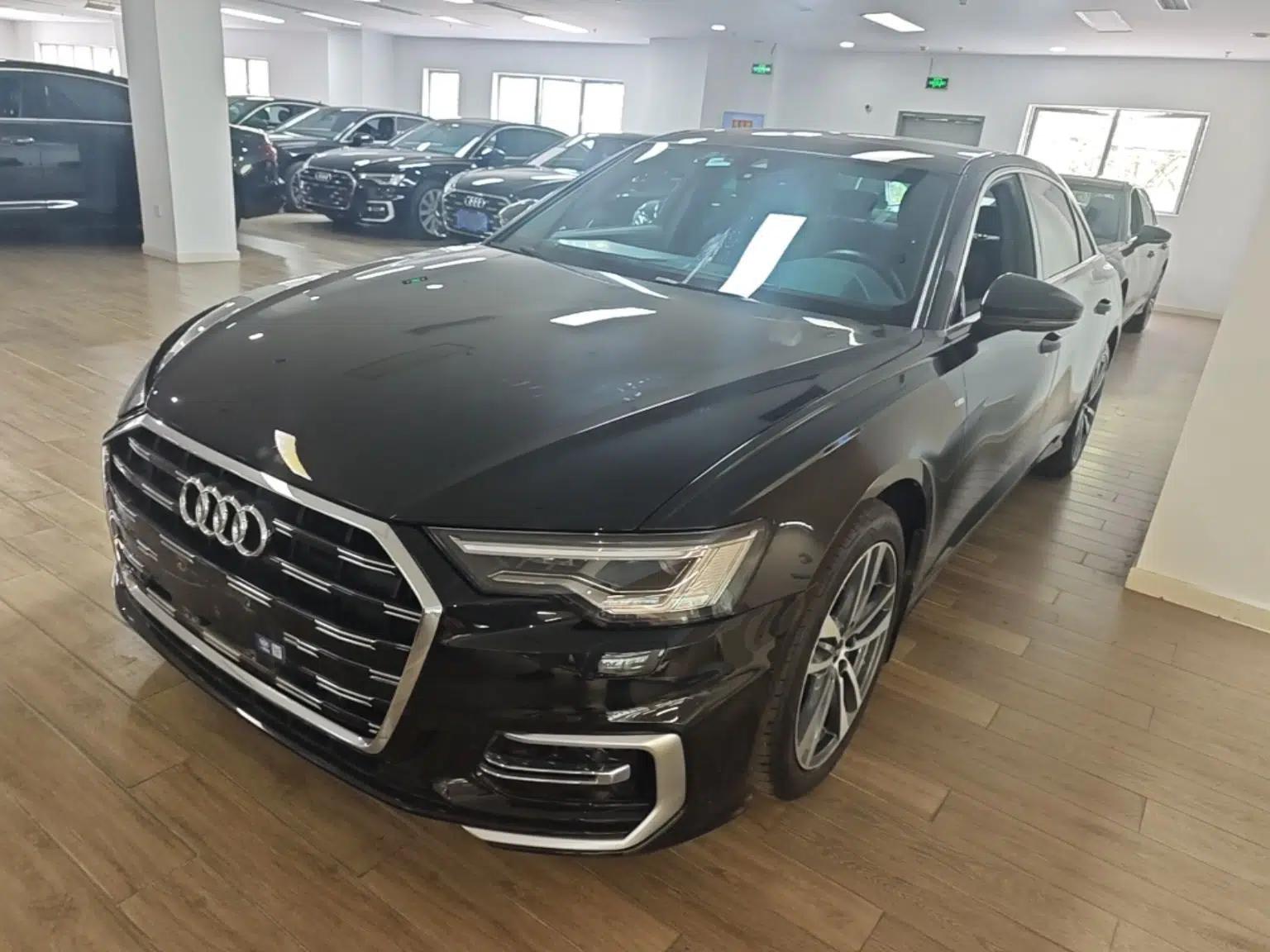Audi A6L 2023 Revised 40 TFSI Luxury Dynamic Edition — миниатюра 1