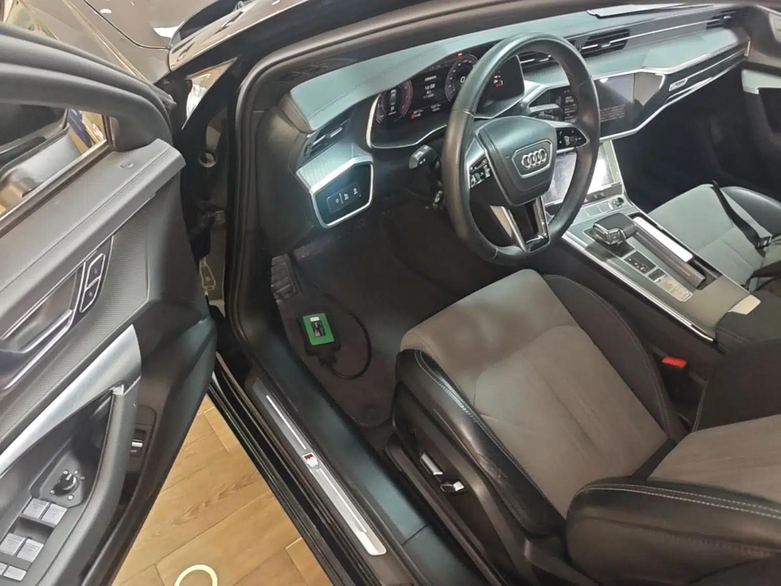 Audi A6L 2023 Revised 40 TFSI Luxury Dynamic Edition — миниатюра 18
