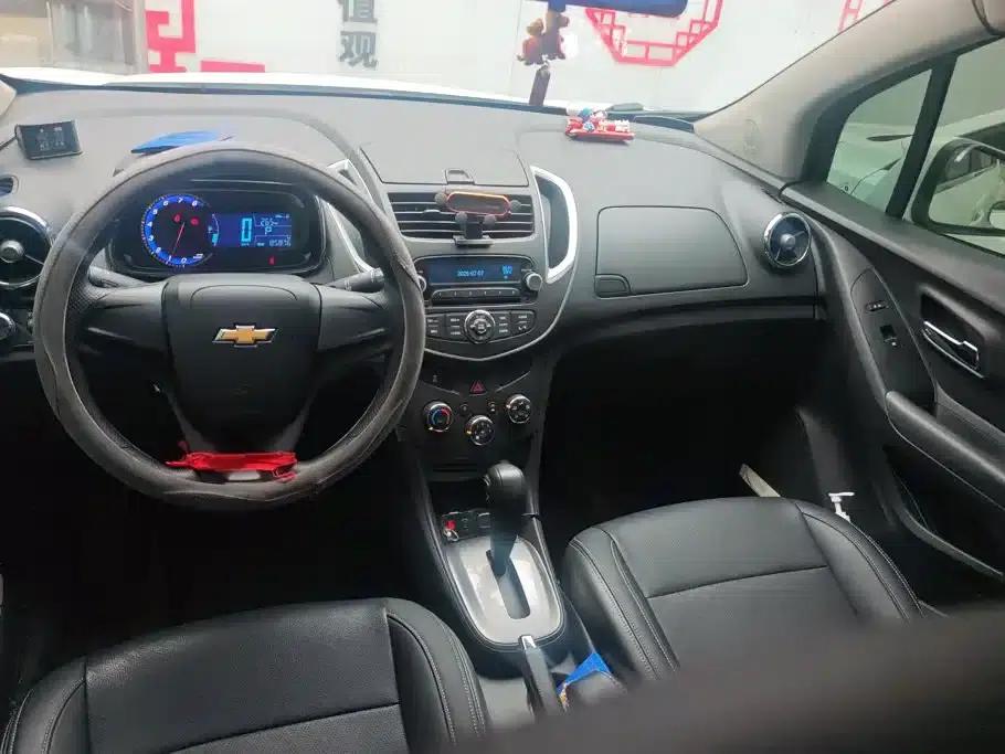 Chevrolet Trax 2014 1.4T Automatic 2WD Comfort Model — миниатюра 11