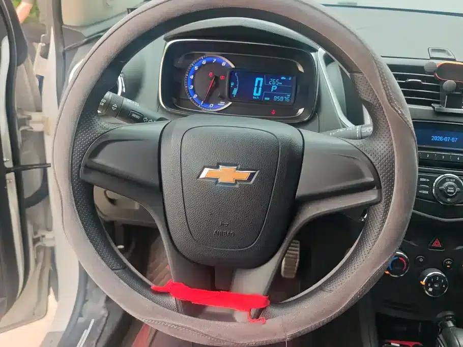 Chevrolet Trax 2014 1.4T Automatic 2WD Comfort Model — миниатюра 14
