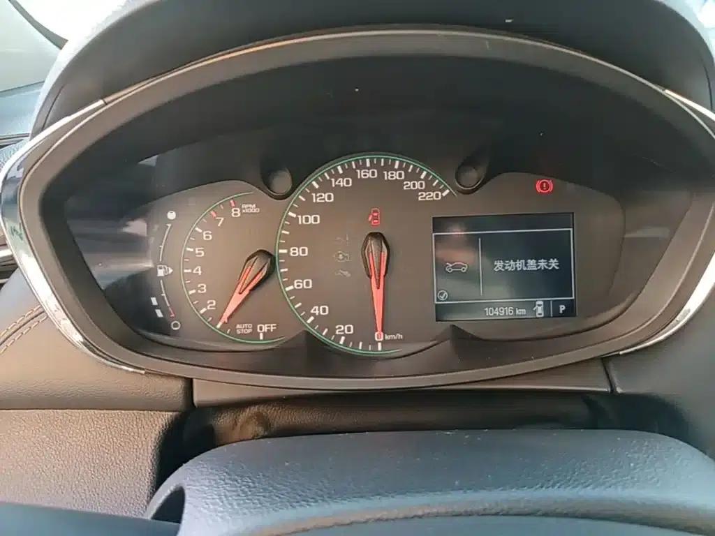 Chevrolet Trax 2018 330T Automatic 2WD Luxury — миниатюра 12