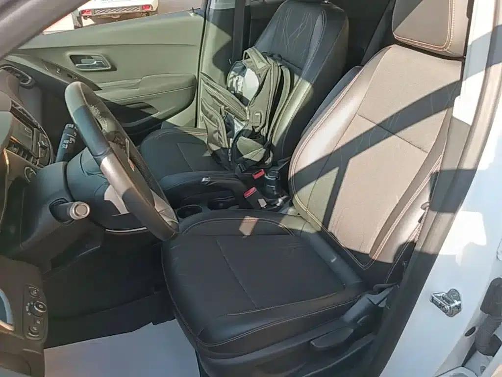 Chevrolet Trax 2018 330T Automatic 2WD Luxury — миниатюра 15