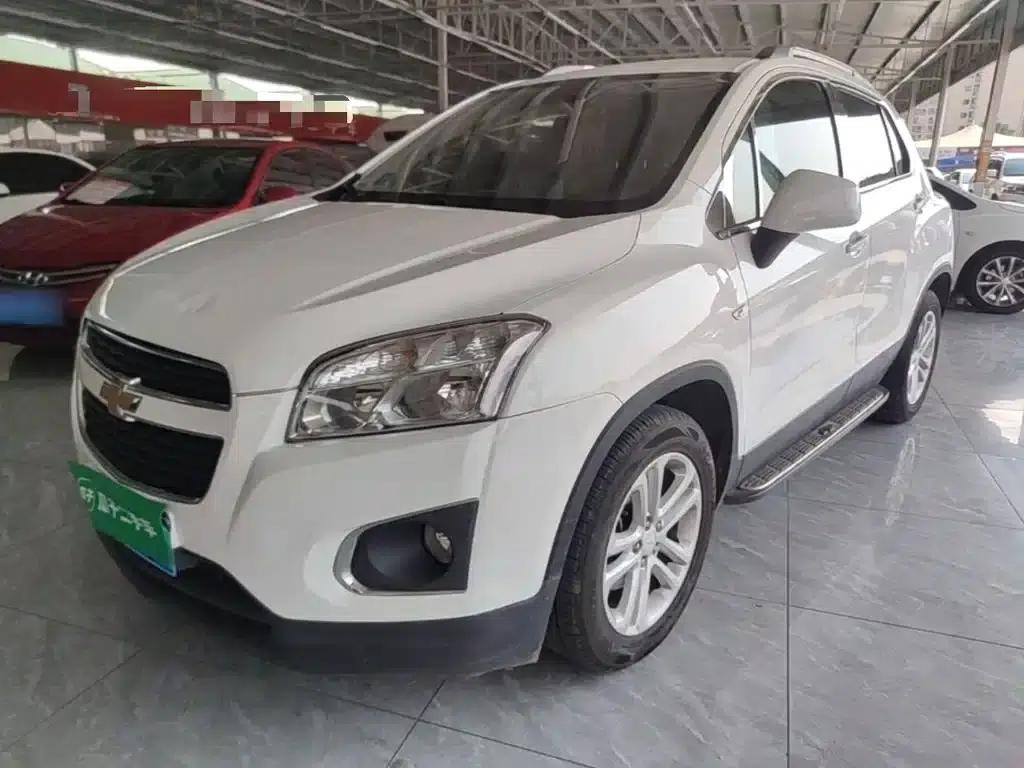 Chevrolet Trax 2016 1.4T Automatic 2WD Comfort Sunroof Edition — миниатюра 1